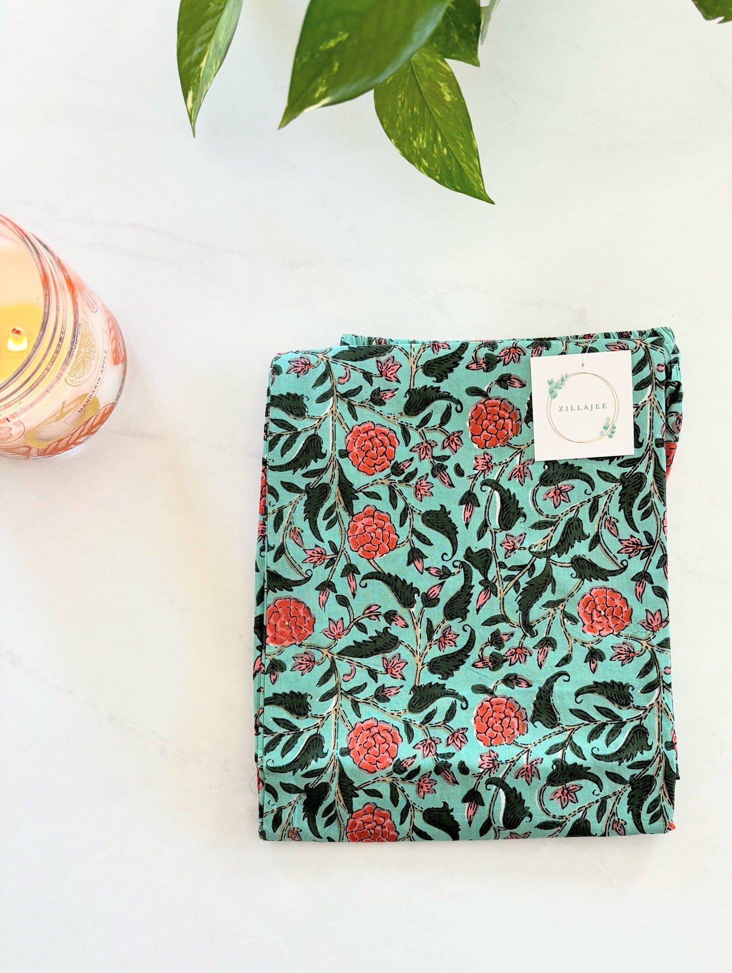 Preshrunk, 100% cotton.Adjustable waistband, big pockets. Comfy and breathable 100% cotton floral lounge and sleep pants with an adjustable waistband, deep side pockets, and a beautiful floral print.